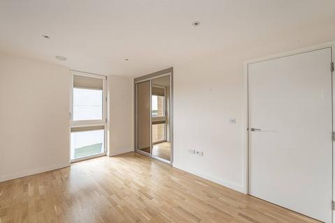 2 bedroom flat for sale, Myrtle Court, Brentford, TW8