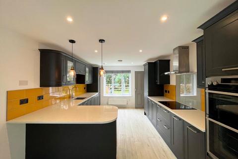 undefined, Wayfarer Road, Truro, TR1