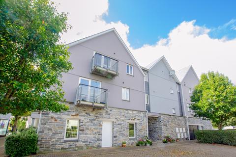 2 bedroom flat to rent, 38 Town Quay Harbour Road, Wadebridge