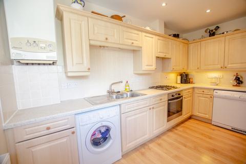 2 bedroom flat to rent, 38 Town Quay Harbour Road, Wadebridge