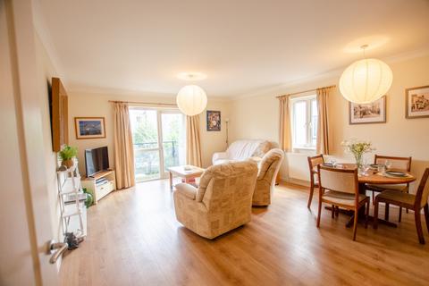 2 bedroom flat to rent, 38 Town Quay Harbour Road, Wadebridge