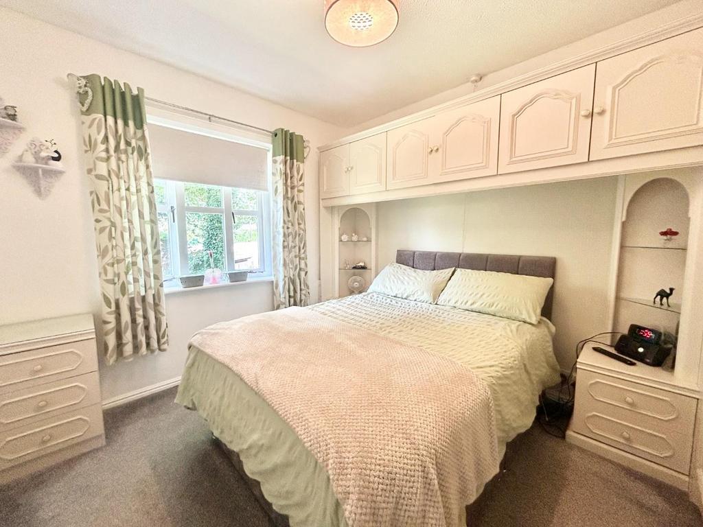 2 Bed First Floor Flat