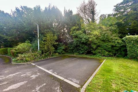 undefined, 2 Bed First Floor Flat, Avenue Court, Westgate, Bridlington, YO16 4QG
