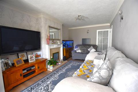 3 bedroom semi-detached bungalow for sale, Brook Close, Rochford
