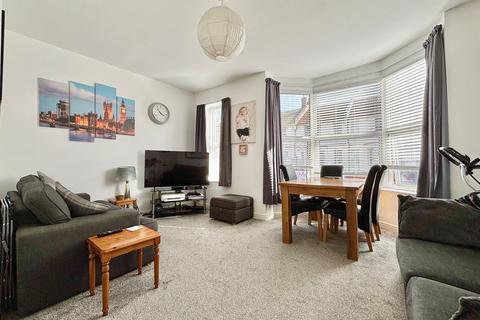 2 bedroom flat for sale, Western Road, Bexhill-on-Sea, TN40