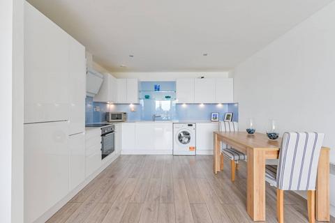 1 bedroom flat for sale, Western Gateway, Royal Docks, London, E16