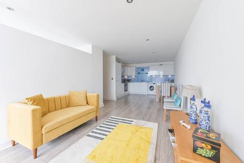 1 bedroom flat for sale, Western Gateway, Royal Docks, London, E16