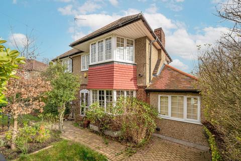 Kinch Grove, Harrow, Wembley, HA9