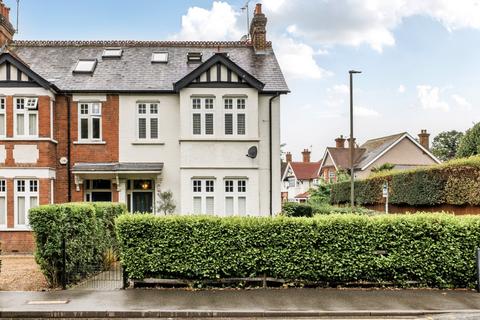 4 bedroom semi-detached house for sale, Station Road, Esher, KT10