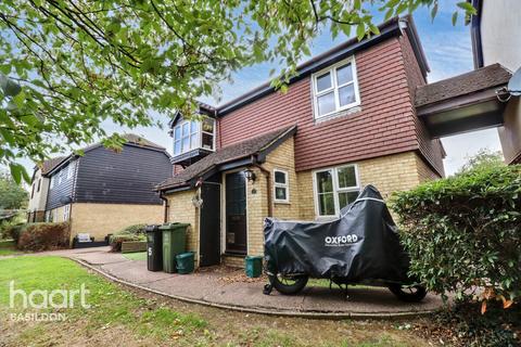 Abbots Court, Basildon