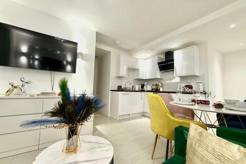 2 bedroom apartment to rent, 2 King Charles Street, Leeds LS1