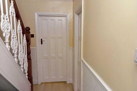 House share to rent, Madrid Road, London, Hammersmith