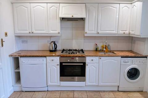 House share to rent, Madrid Road, London, Hammersmith