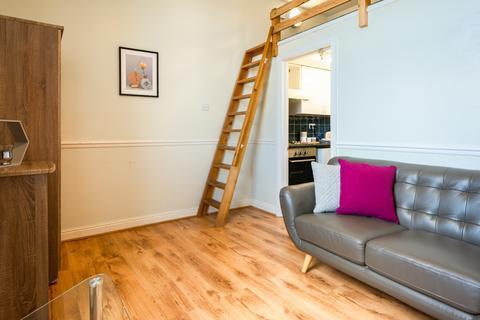 1 bedroom house to rent, VICTORIA TERRACE, Leeds