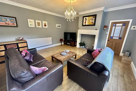 3 bedroom house for sale, Kilpin Hill Lane, Dewsbury