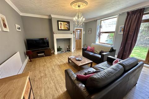 3 bedroom house for sale, Kilpin Hill Lane, Dewsbury