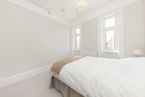 1 bedroom flat for sale, Newburgh Road, London W3