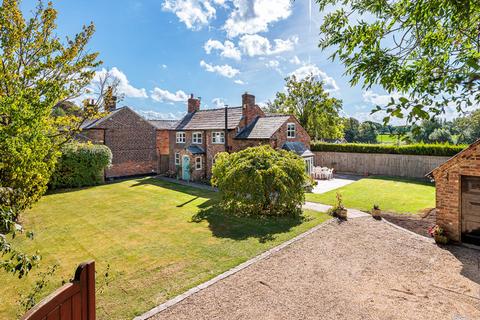 3 bedroom cottage for sale, Plumley Moor Road, Plumley, WA16