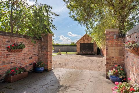 3 bedroom cottage for sale, Plumley Moor Road, Plumley, WA16