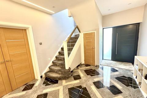 undefined, Cheyne Walk, Croydon