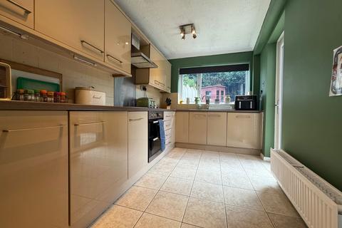 3 bedroom semi-detached house for sale, Teasdale Way, Stourbridge DY9