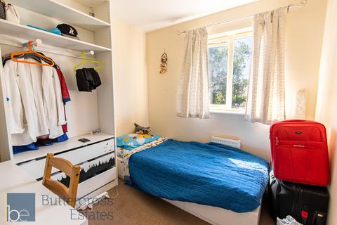 17 Bevercotes Close, Newark, NG24 4JT
