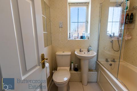 17 Bevercotes Close, Newark, NG24 4JT