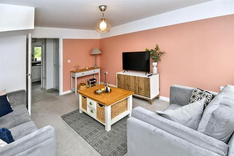 3 bedroom semi-detached house for sale, Lancaster Way, Whitnash, Leamington Spa