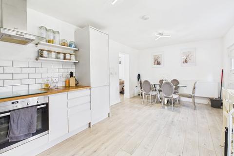 undefined, Moat Lane, Towcester, NN12