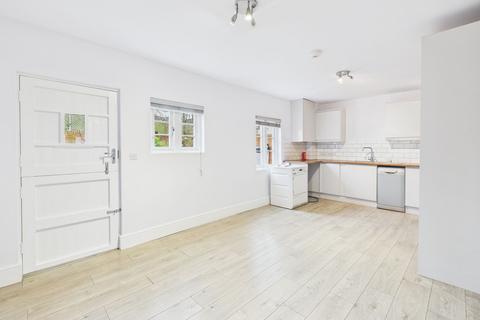 undefined, Moat Lane, Towcester, NN12