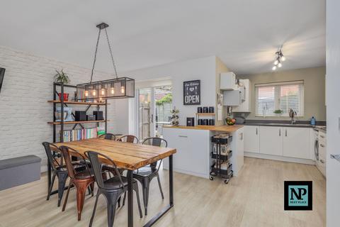 20 Swallowhurst, Hockley, Tamworth, B77 5GH