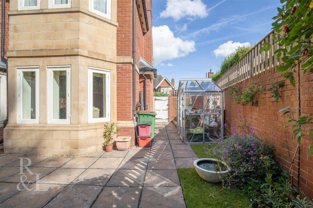 1 Churchside Walk (18).jpg