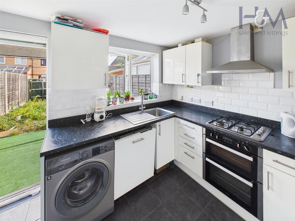 CAM02804 G0-PR0388-STILL023.jpg