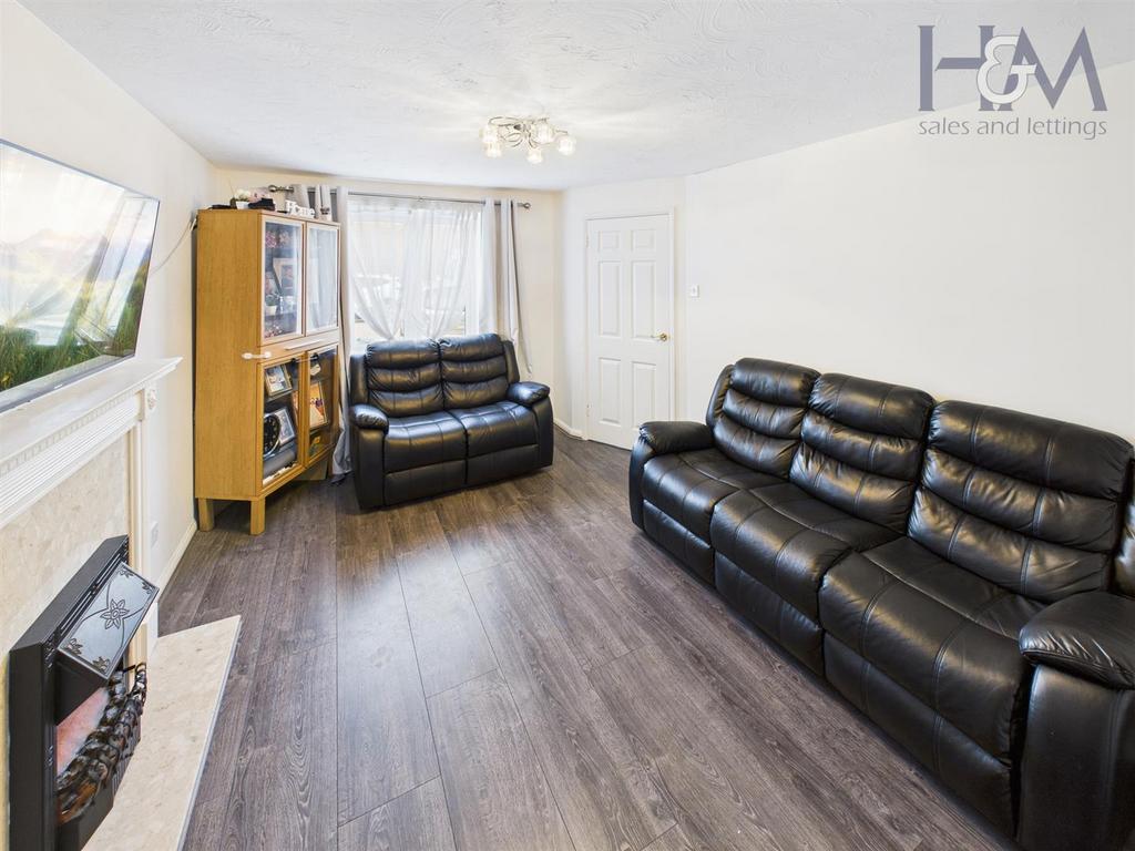 CAM02804 G0-PR0388-STILL014.jpg