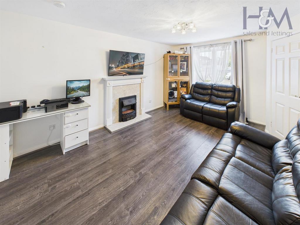 CAM02804 G0-PR0388-STILL017.jpg