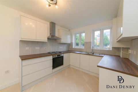 3 bedroom terraced house for sale, Halford Close, Edgware HA8