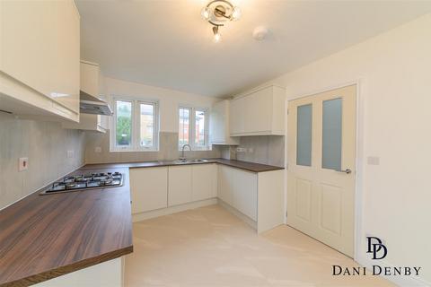 3 bedroom terraced house for sale, Halford Close, Edgware HA8