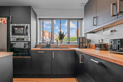 43 Binsted Way, Sheffield, S5 8NW