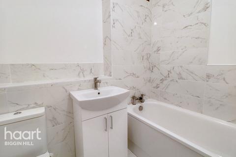2 bedroom apartment for sale, Main Road, Biggin Hill
