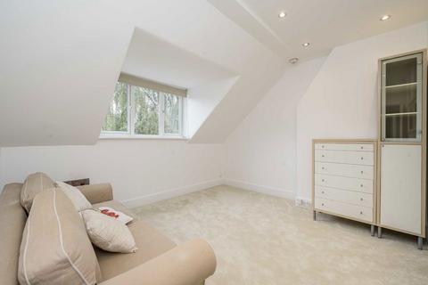 1 bedroom flat for sale, Grange Park, London W5