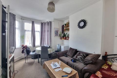 56b Colenso Road, Ilford, IG2 7AH