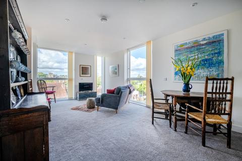 2 bedroom flat for sale, Chesil Street, Winchester, Hampshire, SO23