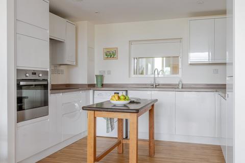 2 bedroom flat for sale, Chesil Street, Winchester, Hampshire, SO23