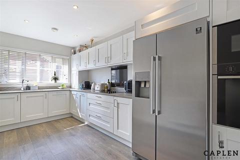 undefined, Oaklands Close, Dunmow