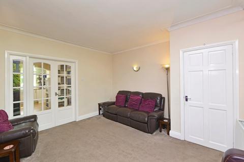 undefined, Thornacre Crescent, Wrose, Shipley, BD18
