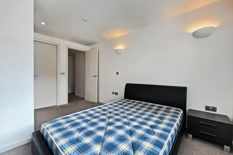 2 bedroom flat to rent, Wellington Quarter, West Point, Leeds