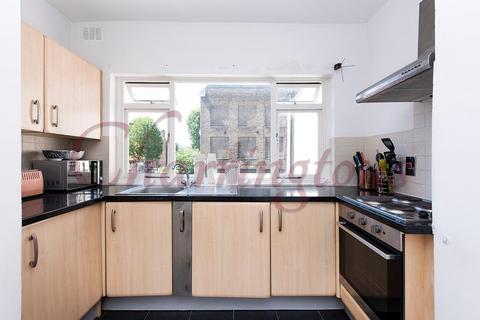 2 bedroom flat to rent, TWO BEDROOM FLAT TO LET CLIFF ROAD CAMDEN NW1