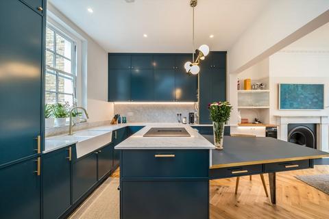 3 bedroom flat for sale, New North Road, London N1