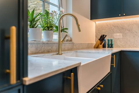 3 bedroom flat for sale, New North Road, London N1