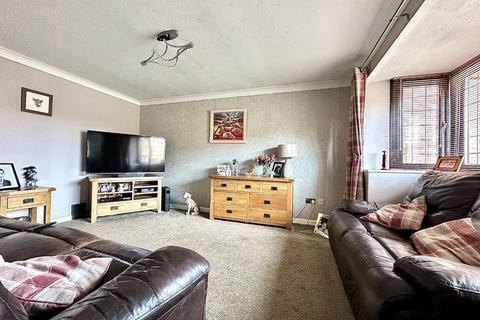 13 Hobby Close, Northampton, NN4 0RN